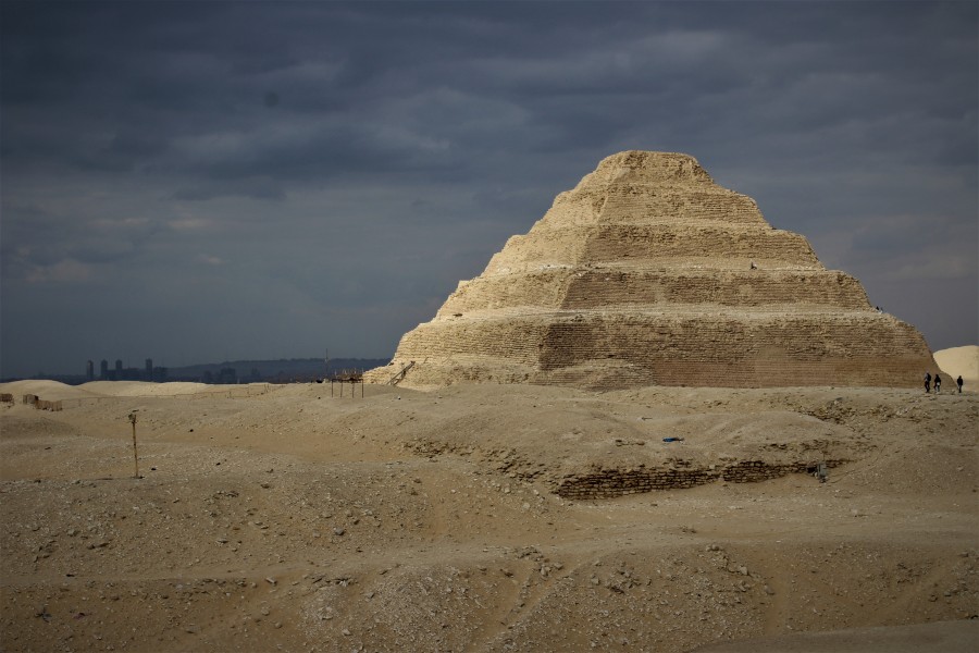 Ступенчатая пирамида Джосера